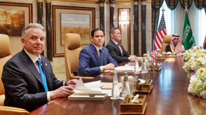 Trump Admin's Secret Talks With Moscow 'Fruitless' As Putin Boasts Troops Advancing 'Along Entire Frontline'