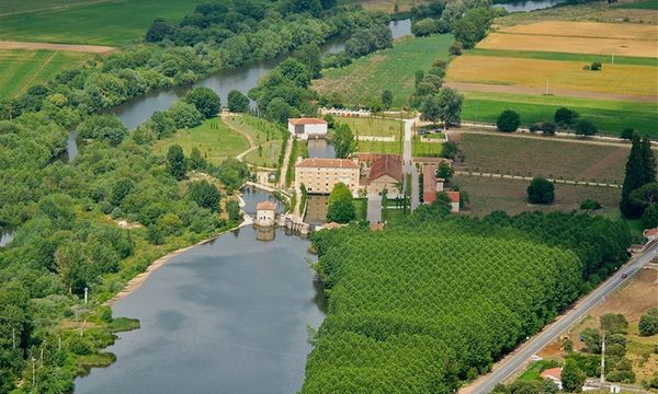 Visita a Organic Farm con asado, bodega, safari y degustación
