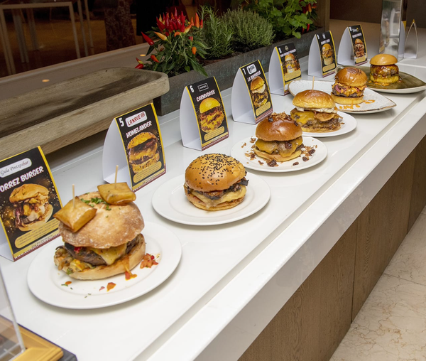 La Mejor Hamburguesa de la II Ruta de la Hamburguesa es...