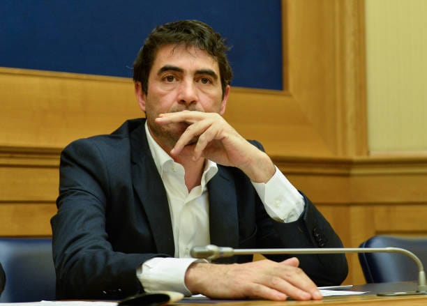 Centrosinistra, Fratoianni detta la linea: "Il nucleo della coalizione siamo noi"