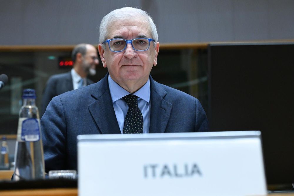 Dazi, Foti frena sulle ritorsioni: "Il bazooka europeo? Sarebbe stupido usarlo"