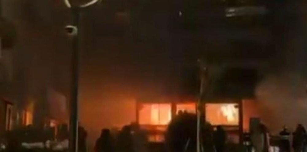 Rogo di Capodanno a Crans Montana, indagati i gestori del locale