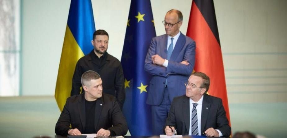 Ucraina-Germania: siglato accordo su scambio dati campo battaglia e IA per difesa