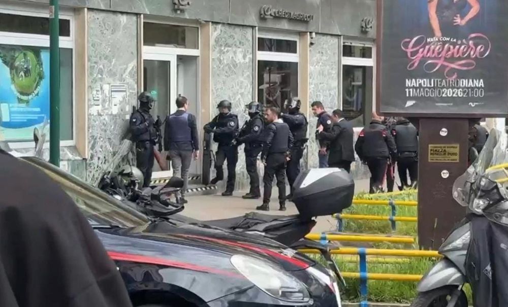 Napoli, la “professione” del testimone: dopo la rapina al Vomero cresce il mercato delle interviste