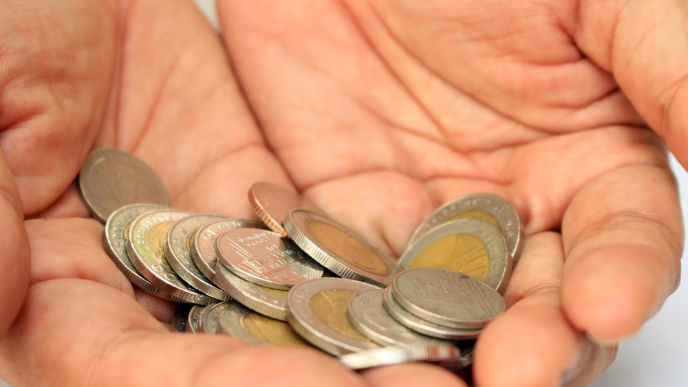 Scoperta la zecca clandestina dei 2 euro falsi: tre fermi