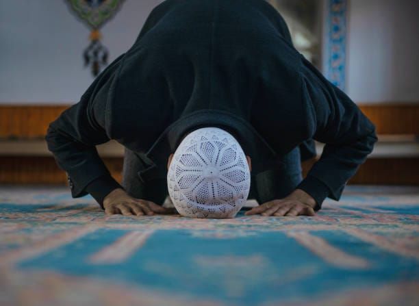 Vienna, studio sui giovani musulmani: cresce religiosità e apertura a modelli autoritari