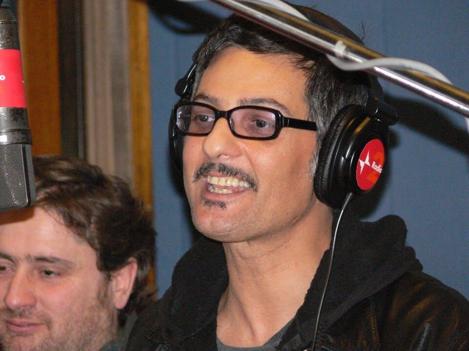 Fiorello a Meloni: “Sì ti assumo ma in nero". La satira in radio
