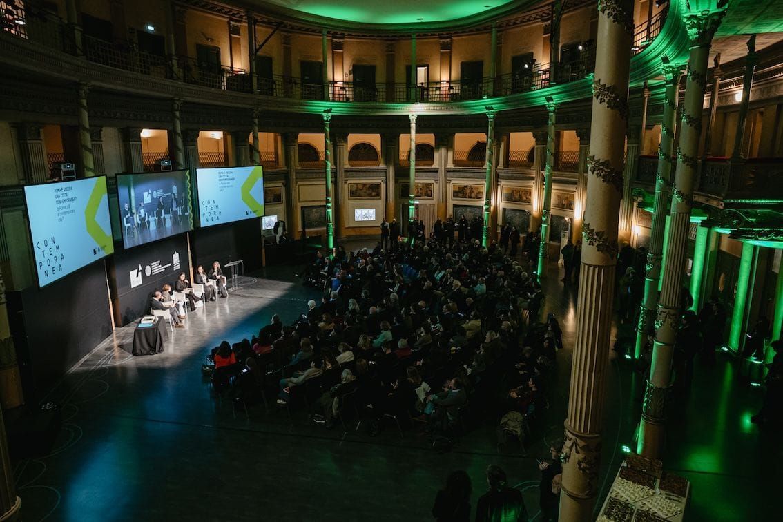 Architettura, politica e spazio pubblico: la sfida di CONTEMPORANEA