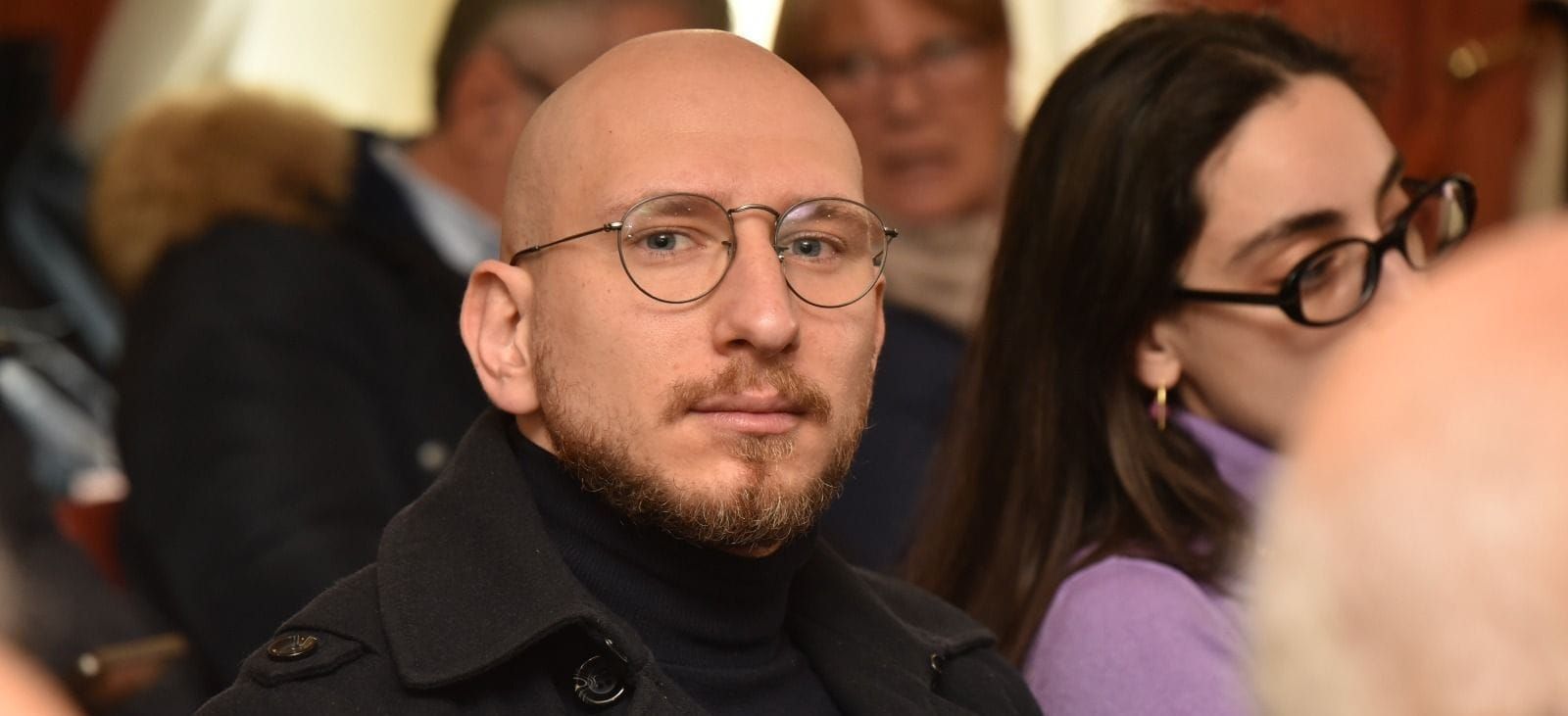 Chieti, candidato Pd sbarca su Pornhub e Tinder per cercare voti