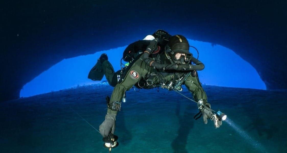Sub italiani morti alle Maldive: l'illusione ottica, il cunicolo cieco e i dubbi su bombole