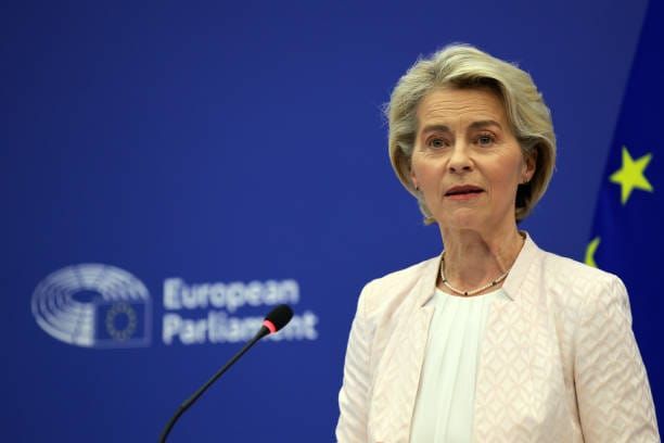 UE, svolta sui fondi di coesione: 1,5 miliardi ai Baltici per la difesa