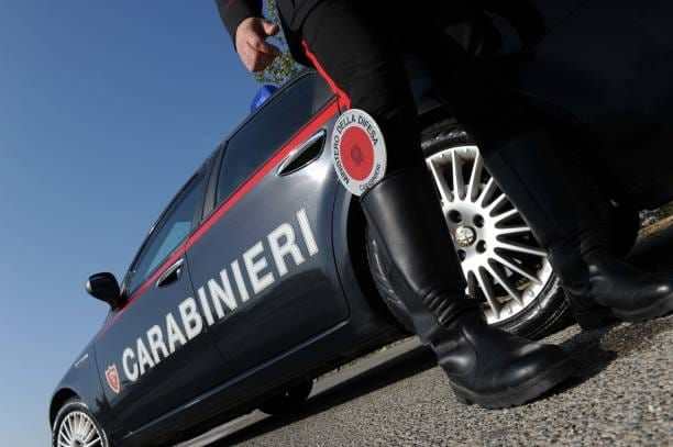 Arezzo, fermato corriere della droga: intercettato Doblò con 20 kg di stupefacenti