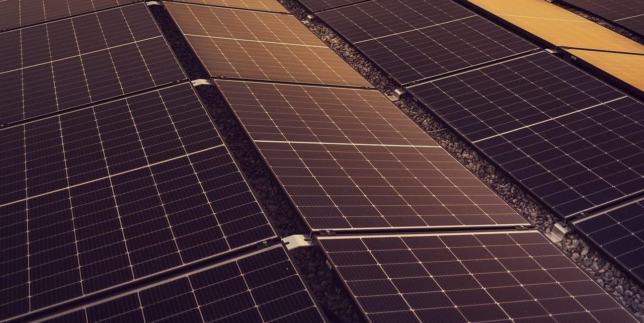 Enel investe 140 milioni di dollari negli Usa: acquisiti sette impianti fotovoltaici operativi