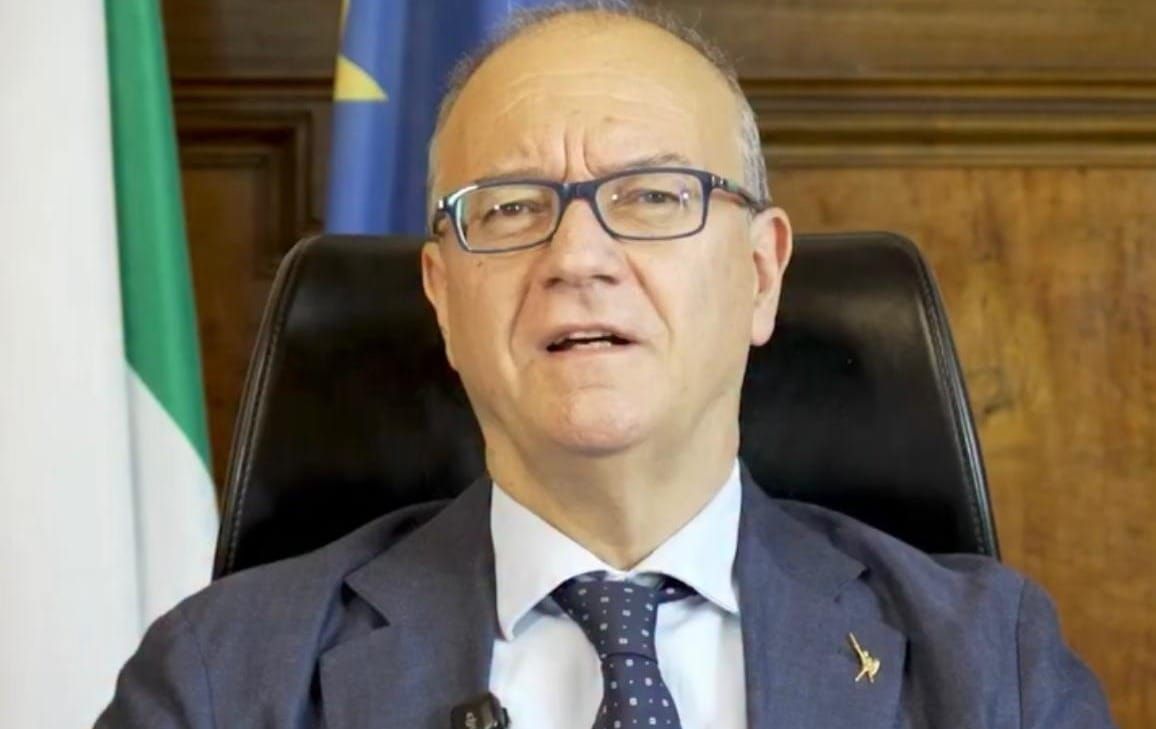 Valditara: "Nessun ostacolo alla prevenzione sessuale nelle scuole, la normativa non la vieta"