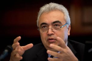 L’allarme di Fatih Birol: “Riserve di carburante per aerei in Europa sufficienti per sole sei settimane”