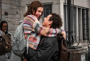 Off Campus conquista Prime Video: il teen romance che parla anche agli adulti