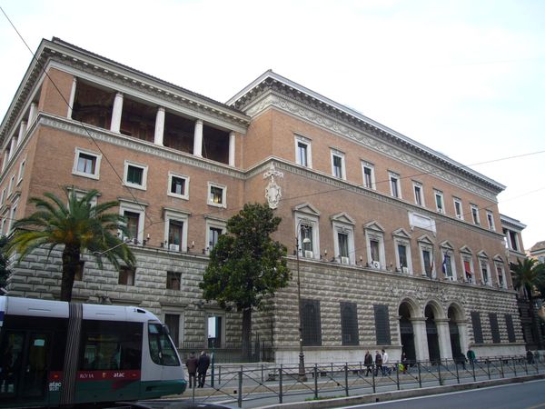 Giustizia, il Ministero chiede all’Anm di rendere noti i finanziamenti al Comitato per il No