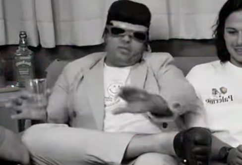 Tony Pitony, rivelato il volto? La foto virale accende i social