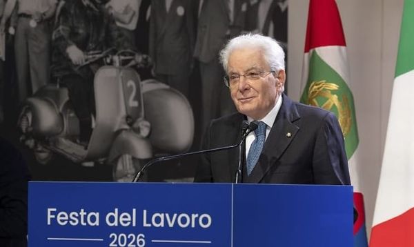 Mattarella alla Piaggio in vista del 1° maggio: “La sicurezza sul lavoro non ammette rinunce”