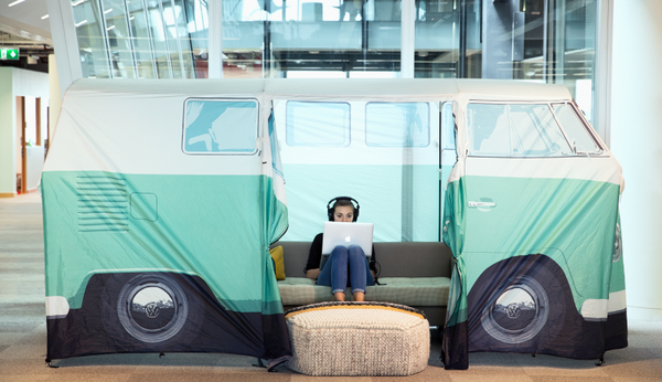 Meta licenzia 8mila dipendenti per finanziare investimenti nell'IA