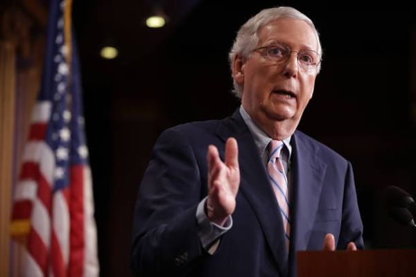 McConnell accusa: il Pentagono blocca 400 milioni di aiuti all'Ucraina