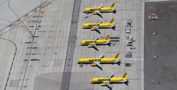 Carburante, Spirit Airlines verso il collasso: la prima low-cost americana a rischio fallimento