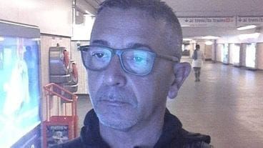 Roma, lite in casa finisce in tragedia: ucciso a colpi di appendiabiti nel quartiere Primavalle