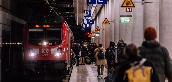 L'Ue rivoluziona i viaggi in treno: “Un viaggio, un biglietto, pieni diritti”