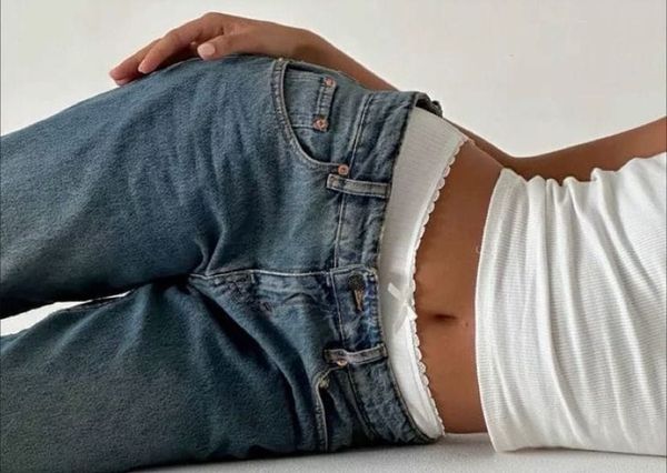 Il corpo del reato: l'eterna ossessione del peso che soffoca l'arte