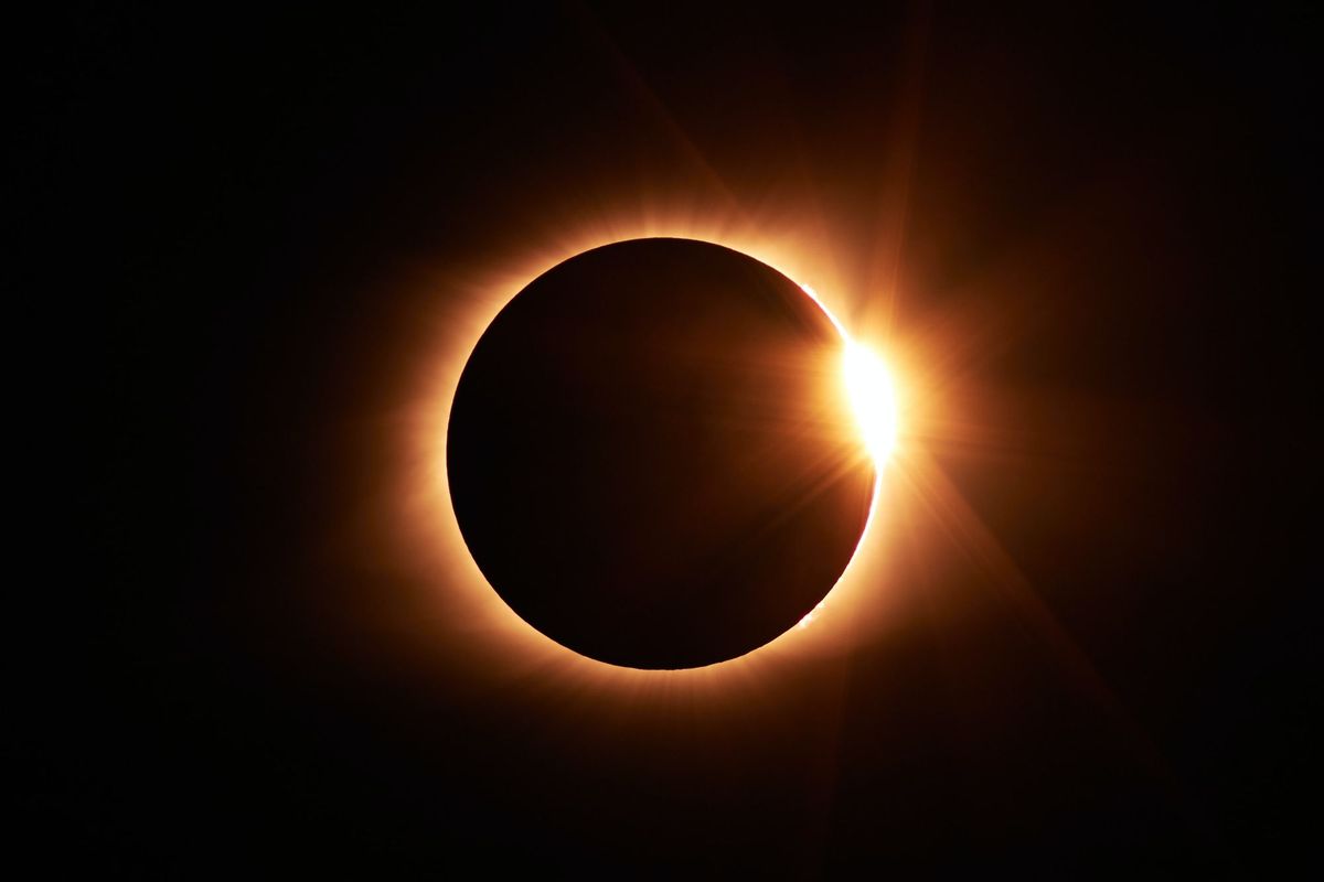 Profesoras de la UPR-Río Piedras invitan a ver el eclipse en el recinto