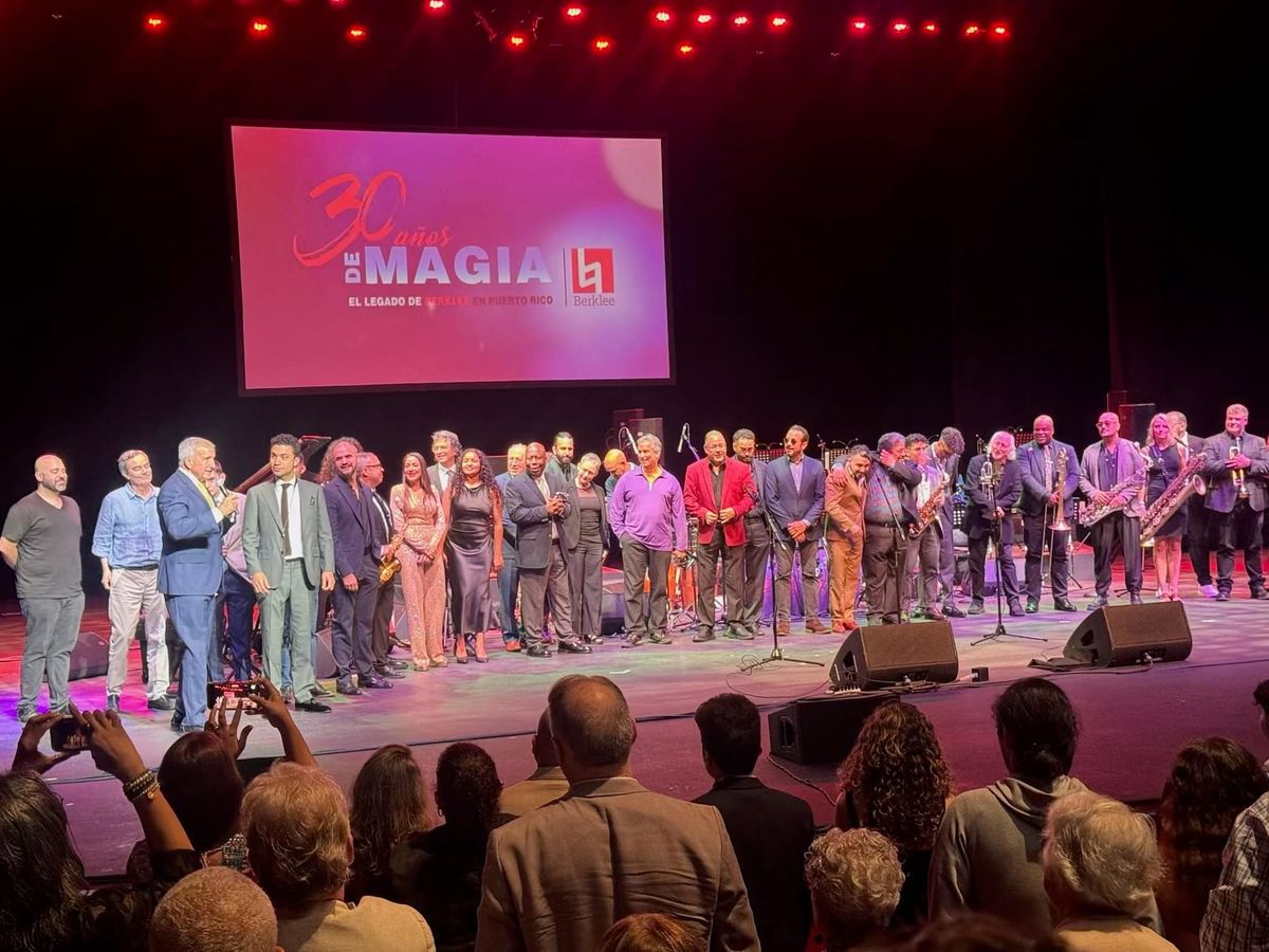 La magia de Berklee en Puerto Rico llena de música y esperanza el Centro de Bellas Artes