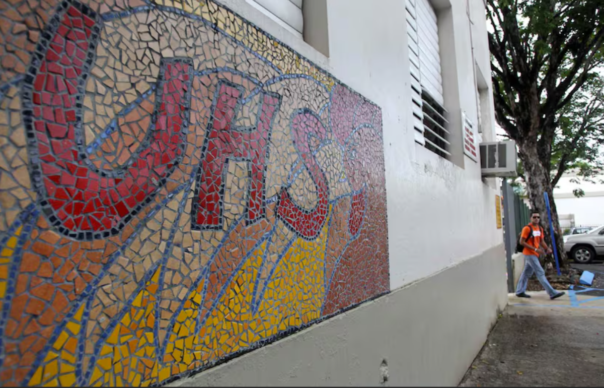 Fundan Amigos y Amigas de la UHS