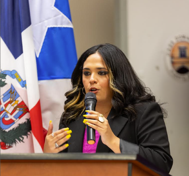 Comunidades reclaman participación y vistas públicas