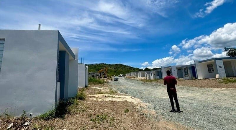 A más de seis años de los terremotos, las familias de Ciénaga en Yauco reclaman el techo seguro prometido