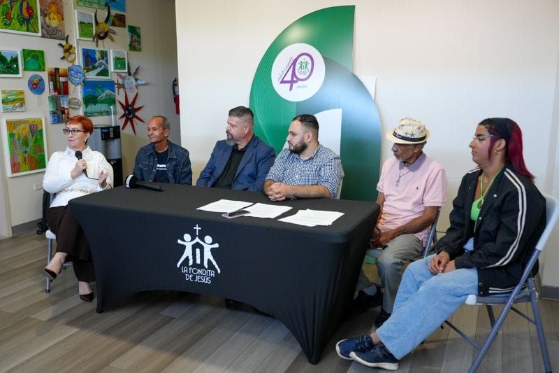 Impulsan ley para prevenir discrimen a personas sin hogar en agencias gubernamentales