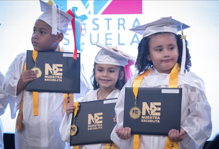 Nuestra Escuela celebra sus 25 años en una amorosa graduación