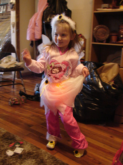 fairycostumeposing.jpg