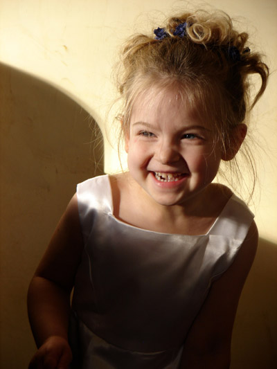 flowergirl8.jpg
