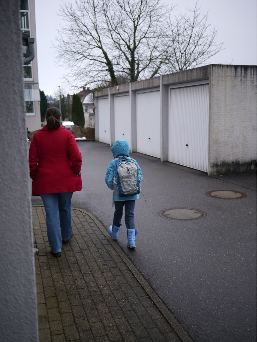 walking_to_school