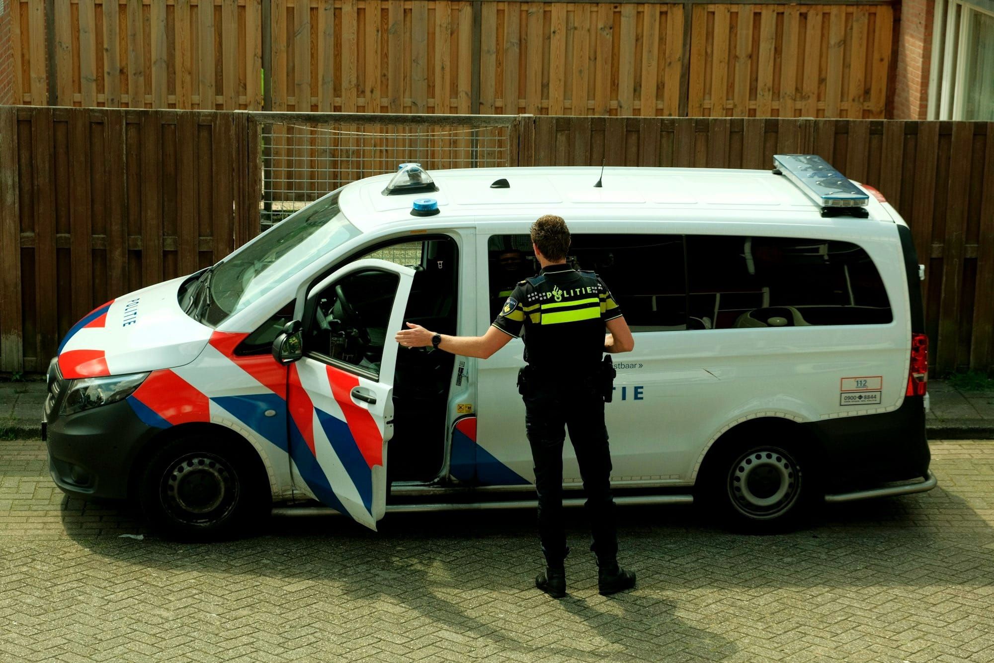 Evidensian ratkaisu eläinlääkäripulaan Hollannissa – laittomat eläinlääkärit