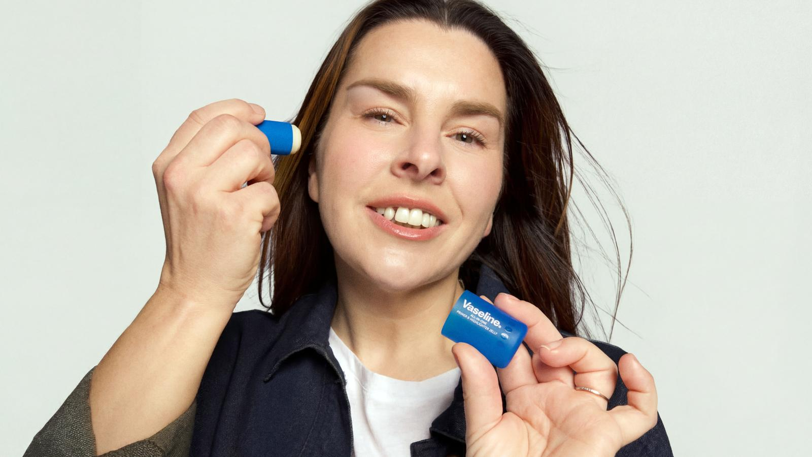 Vaseline Originals Lauren Luke - All-in-One Primer and Highlighter Jelly