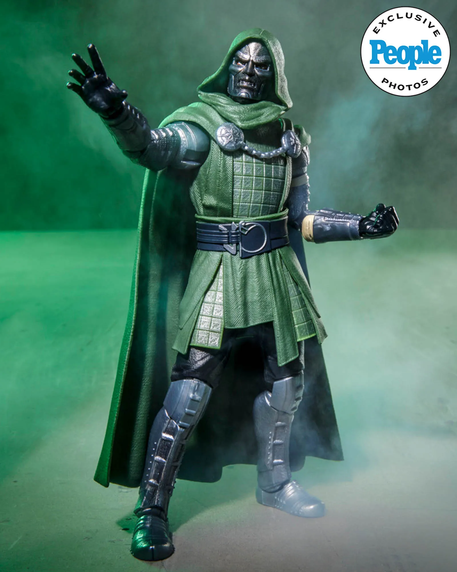 Hasbro Marvel's Avengers: Doomsday- Doctor Doom