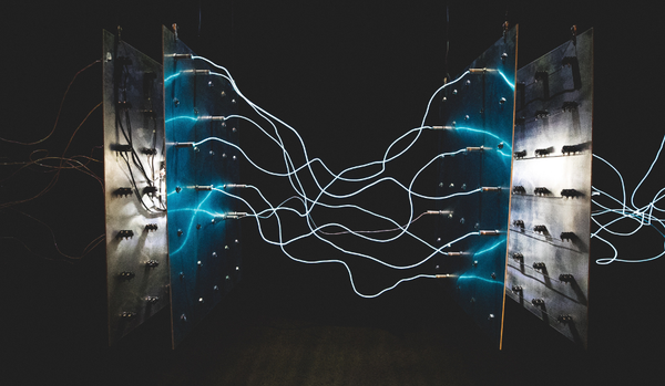 Electrical connections between two boards