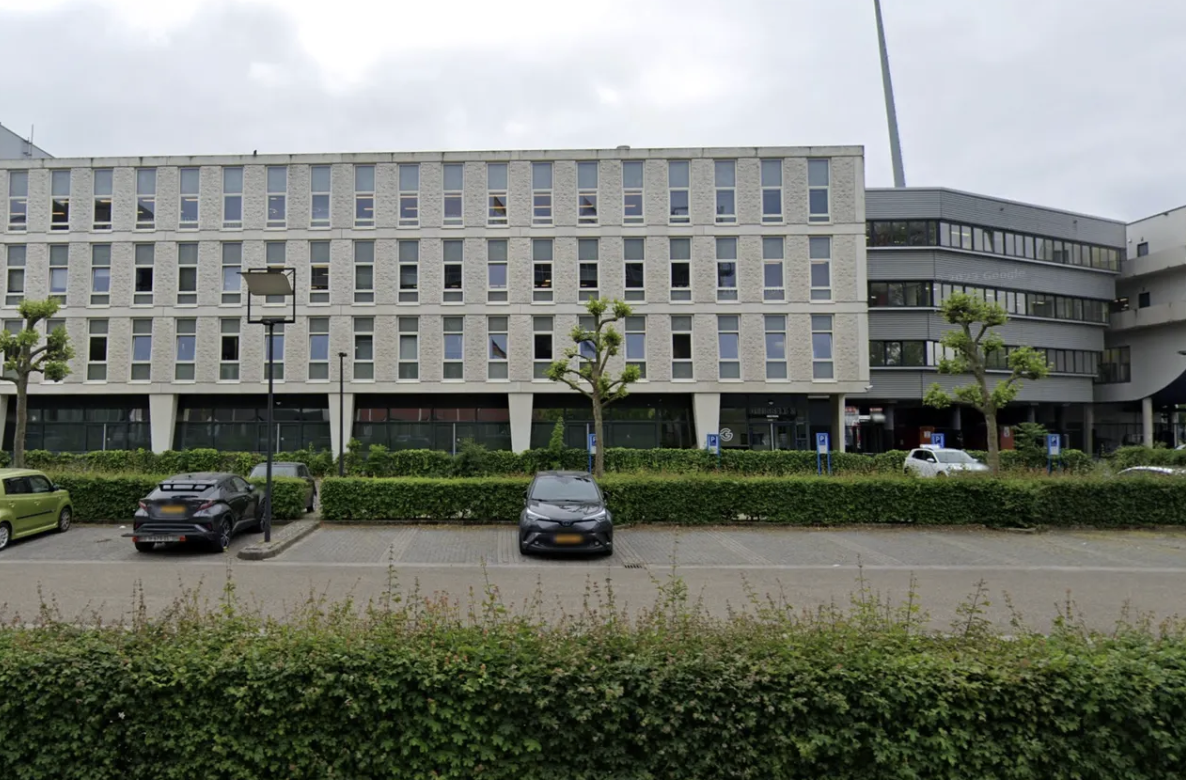 Drie burgemeesters steunen rijschoolhouders