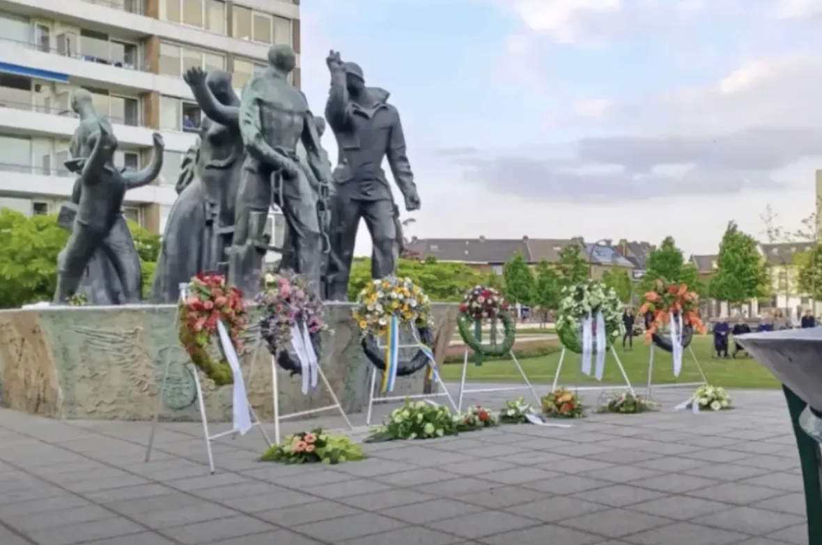 Eén dodenherdenking verbindt ook de muziekgezelschappen