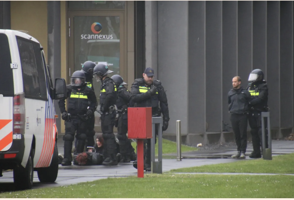 ‘Stop islam’, Timmermans en bezettingen: speelt politieke kleur mee bij justitie?
