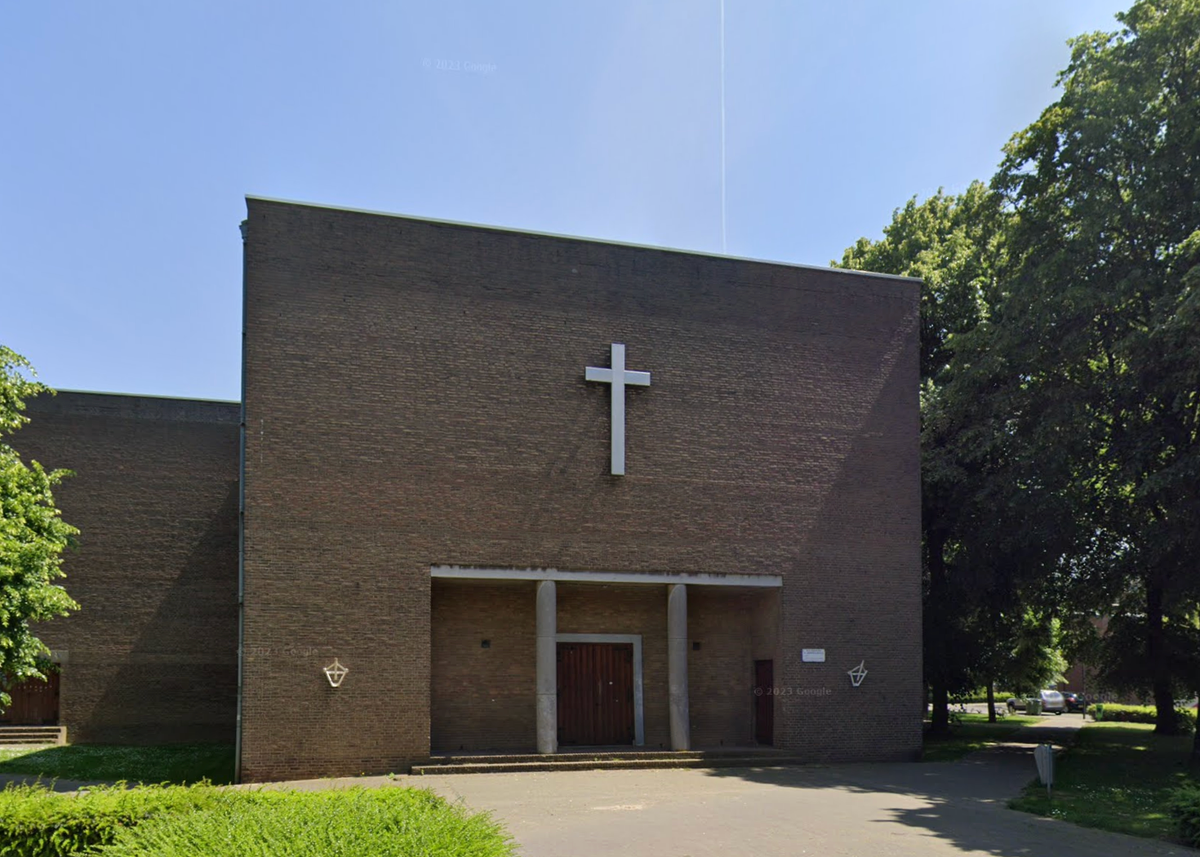 Gesteggel over kerk: Lidl dreigt te vertrekken