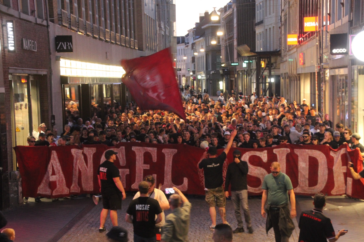 Angelside viert opening seizoen