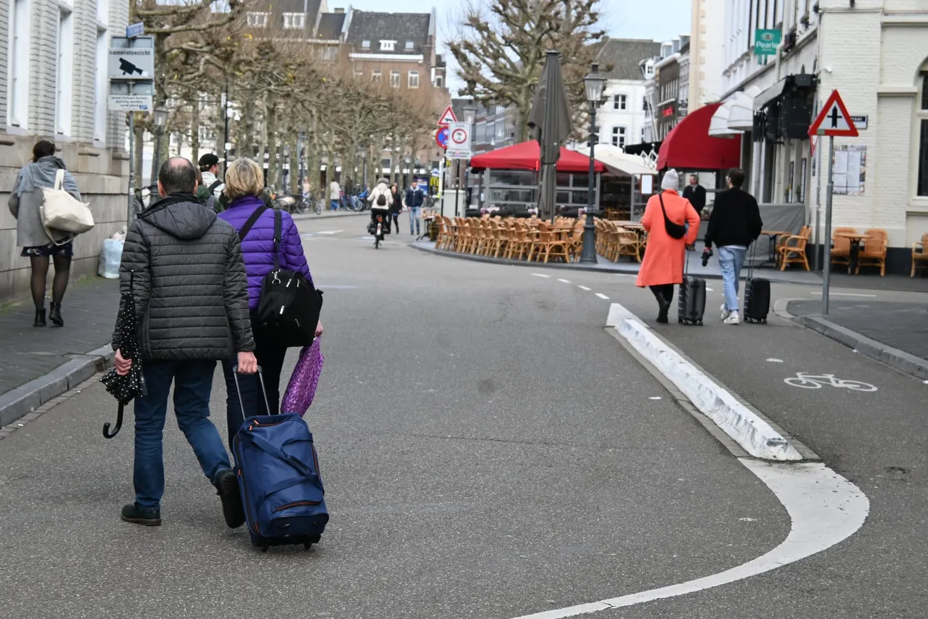 Maastricht jaagt toerist de stad uit
