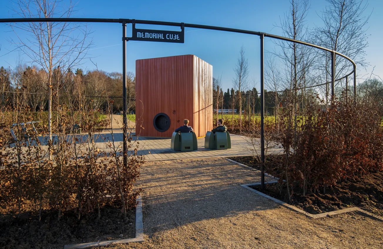 Onderzoek: Aidsdag, Holocaust, 4 mei op park Tongerseweg